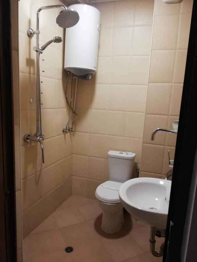 וארנה Golden Rooms מראה חיצוני תמונה